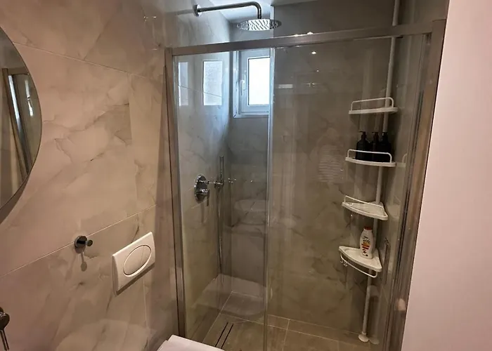 Artemis Appartamento Gjirokastër